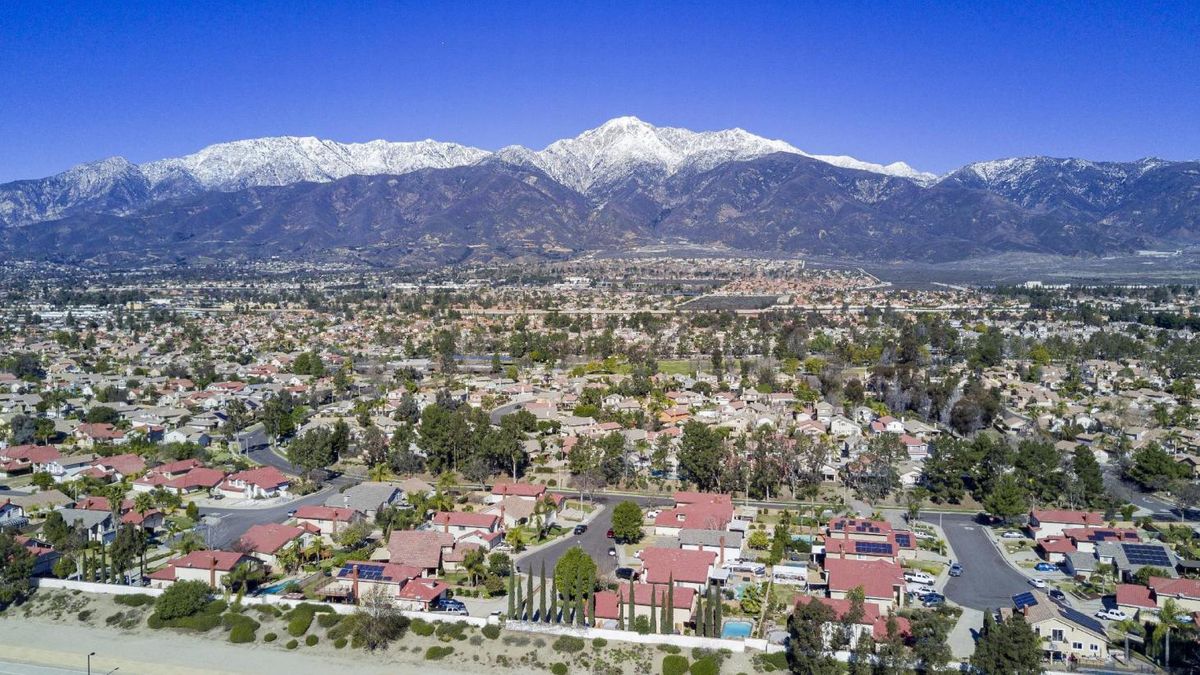 Rancho Cucamonga: Old Fashioned Christmas at the John Rains House 